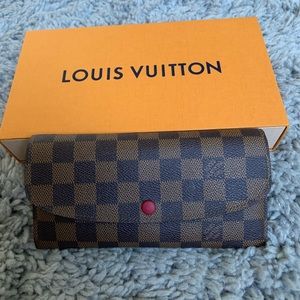 Louis Vuitton Emilie wallet